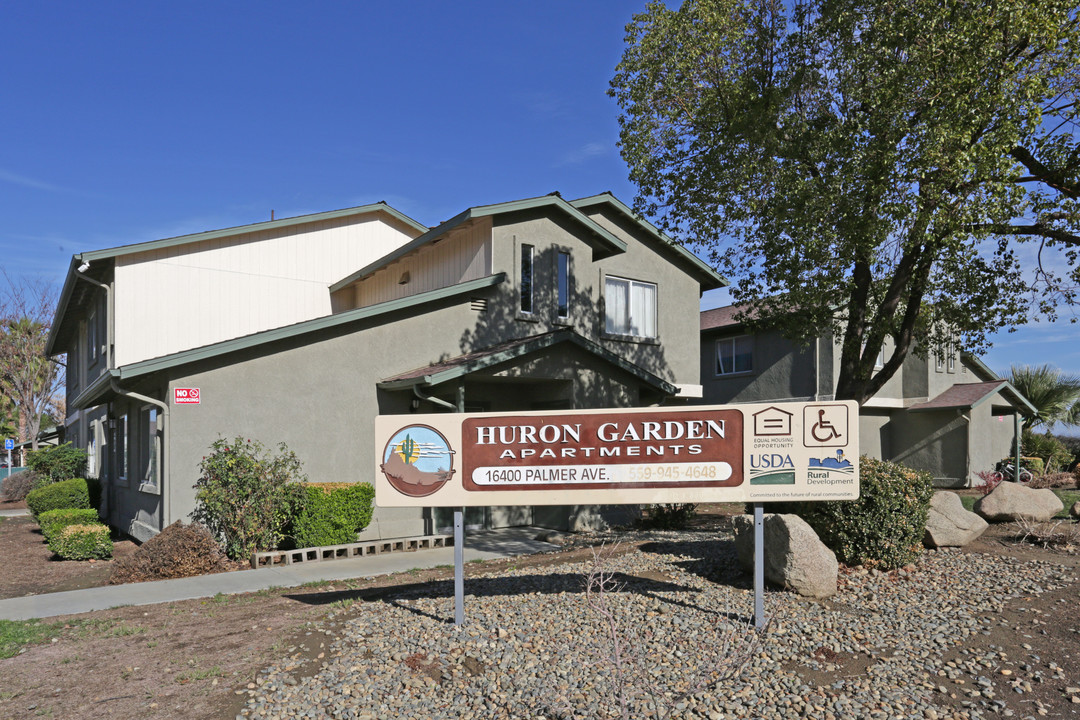 Huron Garden Apartments in Huron, CA - Building Photo