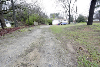 989 Lanier Ave in Gainesville, GA - Building Photo - Building Photo