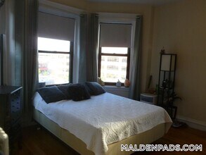 17-19-19 Washington St S, Unit 405 in Malden, MA - Building Photo - Building Photo