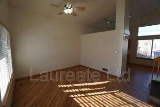 9375 E Arizona Pl in Denver, CO - Foto de edificio - Building Photo