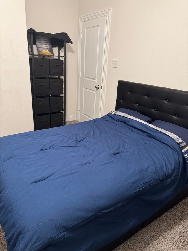 1621 Blakely Pl in Aubrey, TX - Building Photo - Building Photo