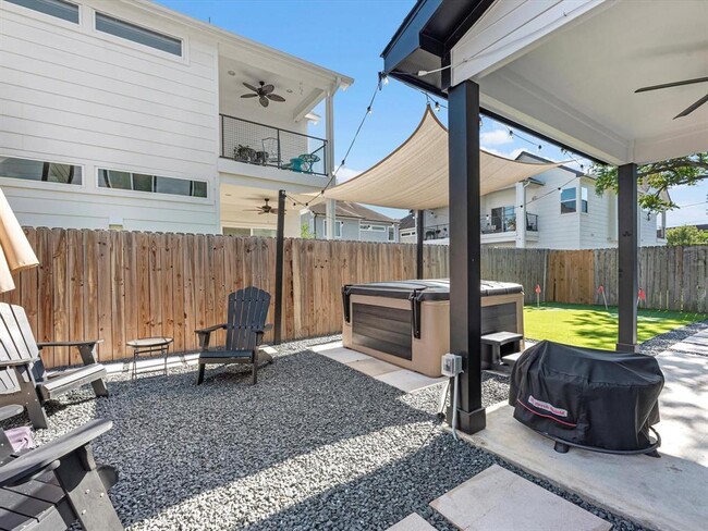 2210 Wipprecht St in Houston, TX - Building Photo - Building Photo
