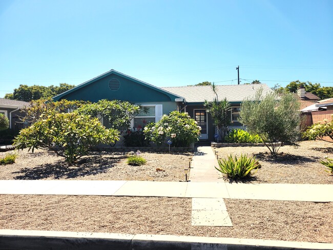 property at 3081 Palo Verde Ave