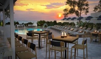 1562 Camino Del Mar in Del Mar, CA - Building Photo