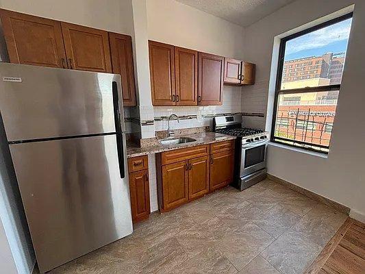456 E 149th St in Bronx, NY - Building Photo - Building Photo