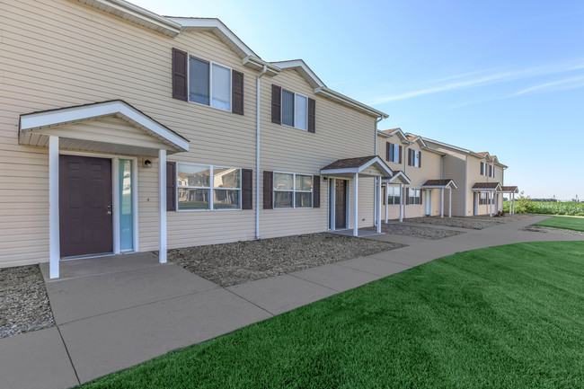 Cedar Grove in Aurora, NE - Building Photo - Building Photo