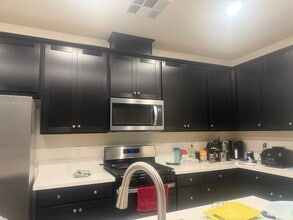 6317 Sun Haven St in Hughson, CA - Building Photo - Building Photo