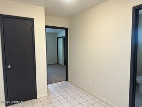 1004 Ivydale Dr-Unit -A in Las Cruces, NM - Building Photo - Building Photo