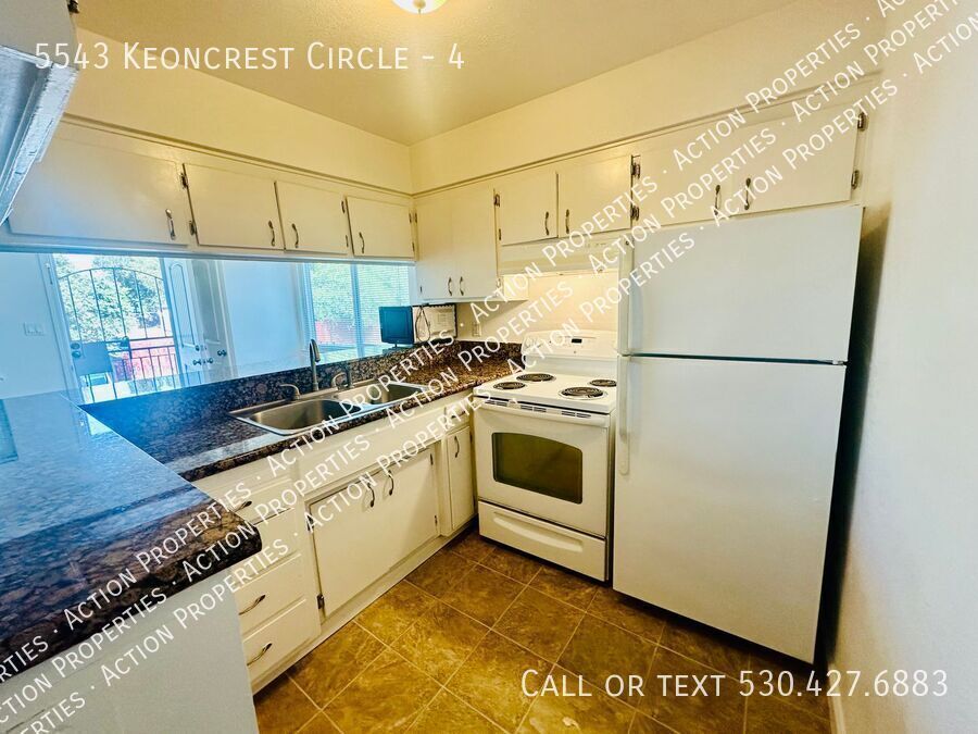 5543 Keoncrest Cir in Sacramento, CA - Building Photo