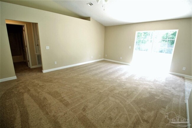 1090 Joaquin Rd in Pensacola, FL - Building Photo - Building Photo