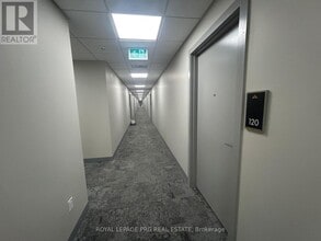 1100 Lackner Pl in Kitchener, ON - Building Photo - Building Photo