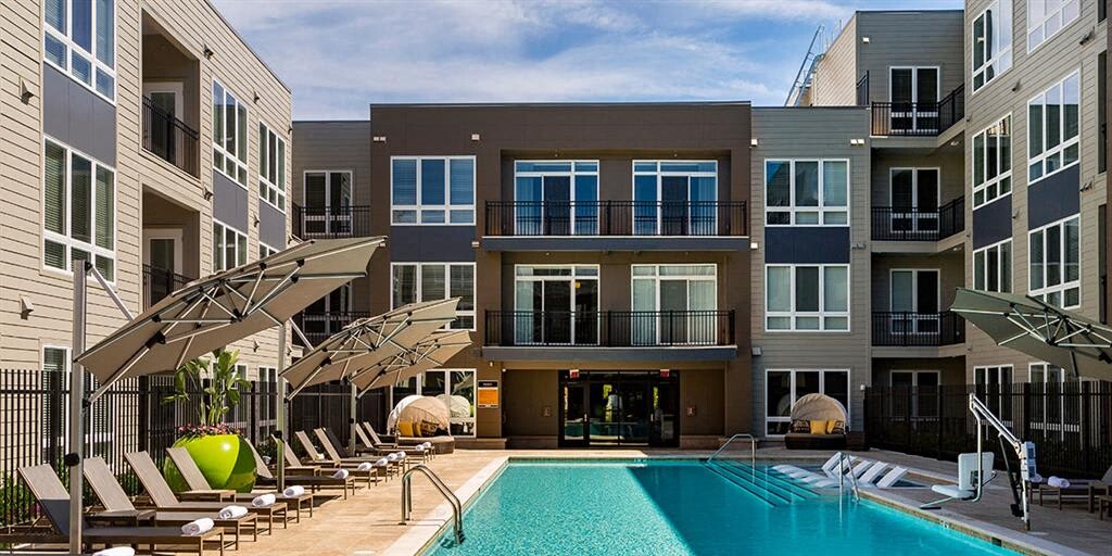 The Perry Apartments in Potomac, MD | ApartmentHomeLiving.com