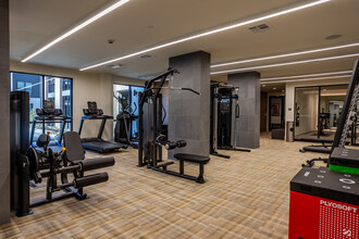 Aura 3Twenty in McKinney, TX - Building Photo - Interior Photo