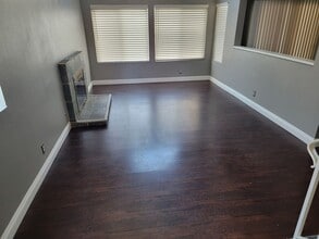 7598 Honeysuckle St in Fontana, CA - Building Photo - Building Photo