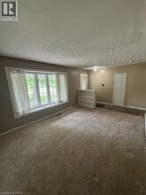 370 Greenbrook Dr in Kitchener, ON - Building Photo - Building Photo