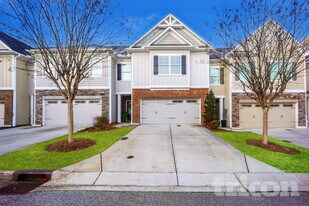 1012 Candela Ln in Smyrna, GA - Building Photo