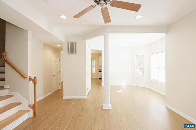 property at 164 OLD FIFTH Cir