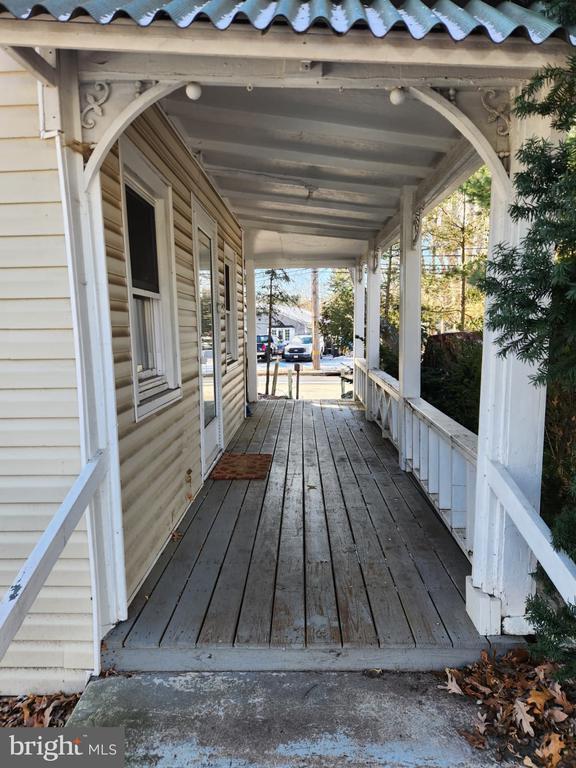 property at 73 E Branch Ave