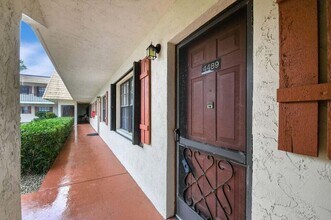 4489 Oak Terrace Dr in Greenacres, FL - Building Photo - Building Photo