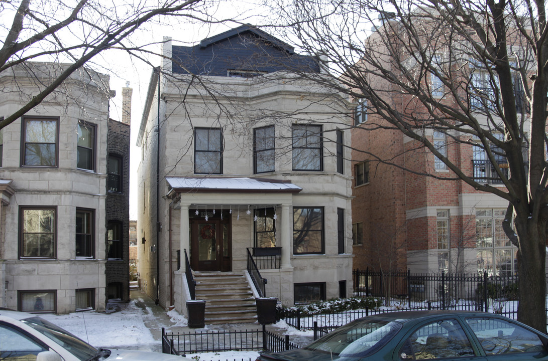 1339 Cornelia Ave in Chicago, IL - Building Photo