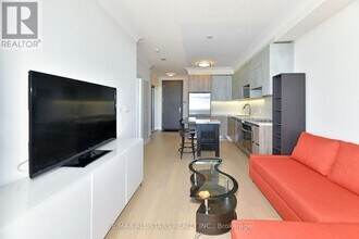 25-RG25 Water Walk Dr in Markham, ON - Building Photo - Building Photo