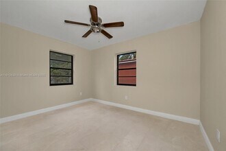 2823 NW 97th St in Miami, FL - Building Photo - Building Photo