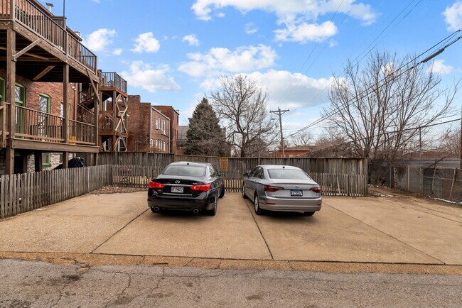 2512 S 12th St in St. Louis, MO - Building Photo - Building Photo