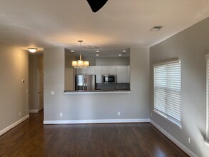105 Woodside Cir in Greenville, SC - Building Photo - Building Photo
