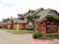 Wexford Townhomes in Duncanville, TX - Building Photo - Building Photo