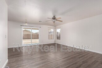 11529 W Paradise Dr in El Mirage, AZ - Building Photo - Building Photo