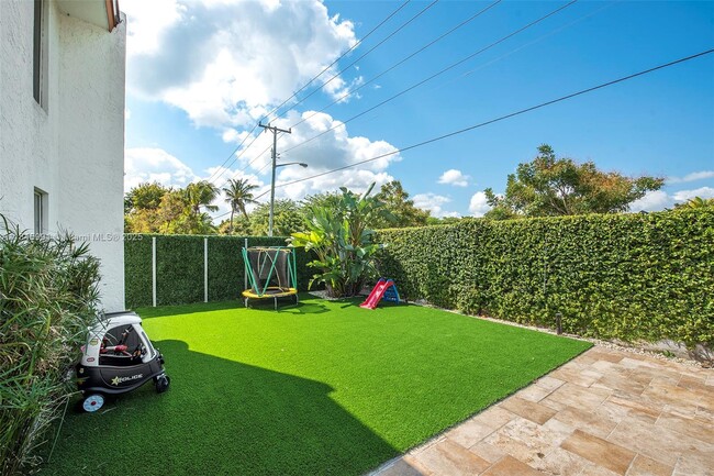 5901 SW 56th Terrace