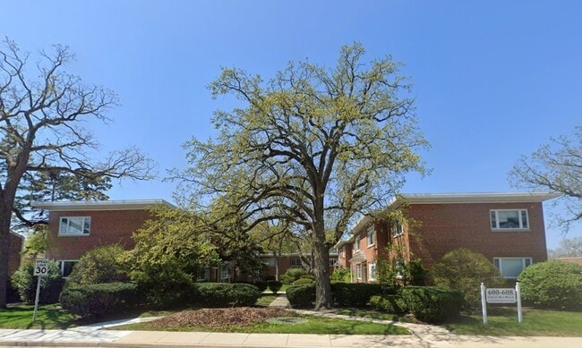 property at 604 Green Bay Rd