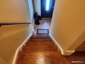 295 Bartlett St in Bridgeport, CT - Building Photo - Building Photo