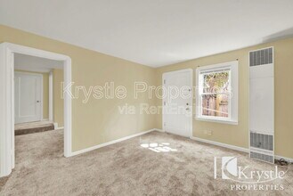 1029 Sutter St in Vallejo, CA - Foto de edificio - Building Photo