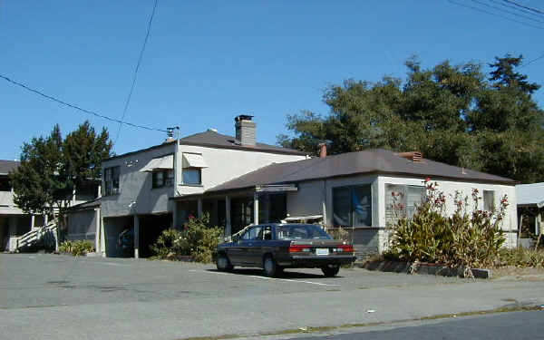 127 Lincoln St in Santa Rosa, CA - Foto de edificio - Building Photo