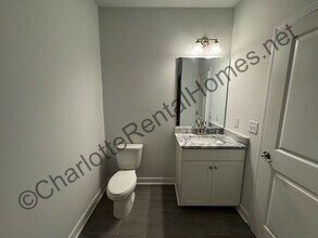 505 W Norment Ave in Gastonia, NC - Building Photo - Building Photo