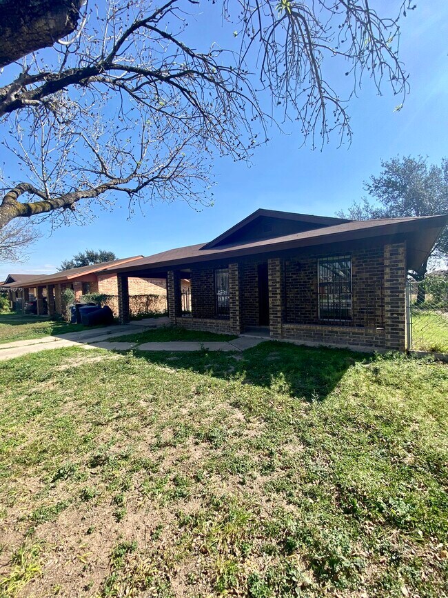 property at 1917 S 36th St
