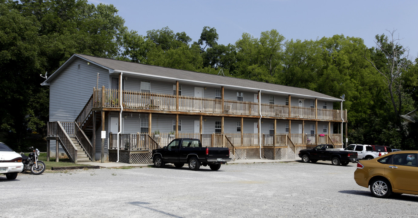 New Adventure Apartments in Madisonville, TN - Building Photo