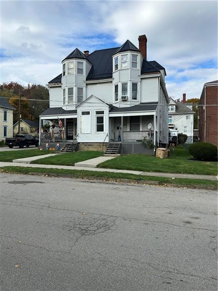 437 E Chestnut St in Washington, PA - Building Photo