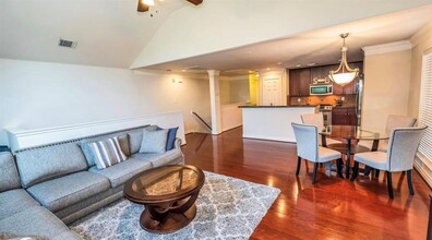 3413 Clearview Cir in Houston, TX - Foto de edificio - Building Photo