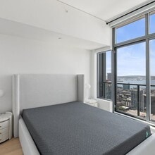 2510 6th Ave, Unit 2805 in Seattle, WA - Building Photo - Building Photo