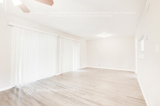 2305 Verna Dr in Decatur, GA - Foto de edificio - Building Photo