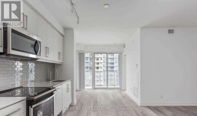 property at 5180 Yonge St