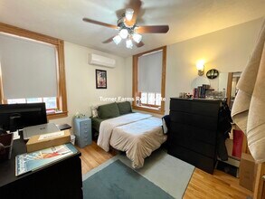71 Myrtle St, Unit 2 in Boston, MA - Building Photo - Building Photo