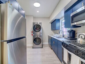 24 Britton St in Jersey City, NJ - Foto de edificio - Building Photo