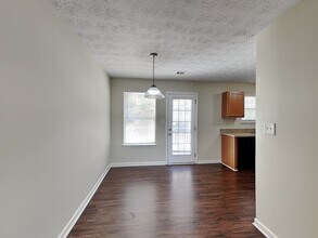 1939 Redwood Trace in Ellenwood, GA - Building Photo - Building Photo