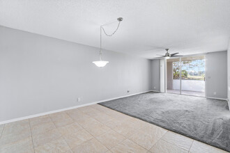 10930 Lakemore Ln in Boca Raton, FL - Building Photo - Building Photo