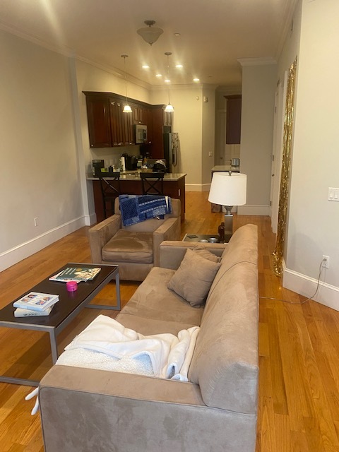 1089 Beacon St, Unit 3 in Brookline, MA - Building Photo - Building Photo