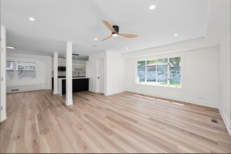 16030 University Ave in South Holland, IL - Building Photo - Building Photo