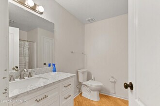 43 Lindsay Dr in Palm Coast, FL - Building Photo - Building Photo